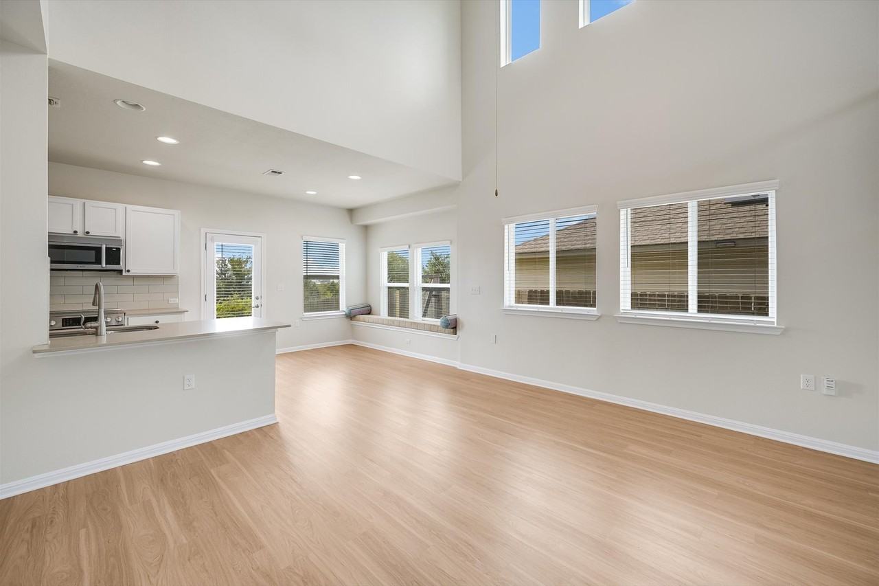 16309 Fetching Ave - Photo 3 of 20