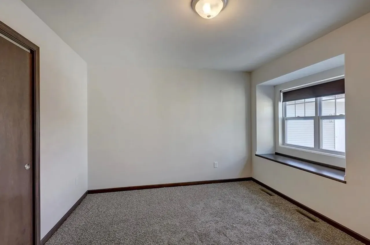 4905 Annabelle Ct #4905 - Photo 6 of 14