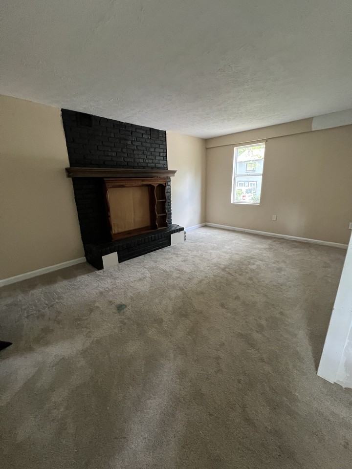 3721 N Lasalle St #BACK - Photo 3 of 10