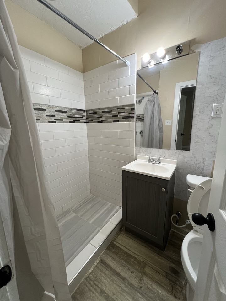 3721 N Lasalle St #BACK - Photo 5 of 10