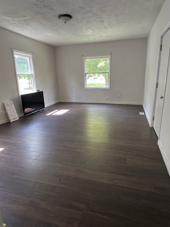 2221 Station St #2221 - Photo 2 of 12