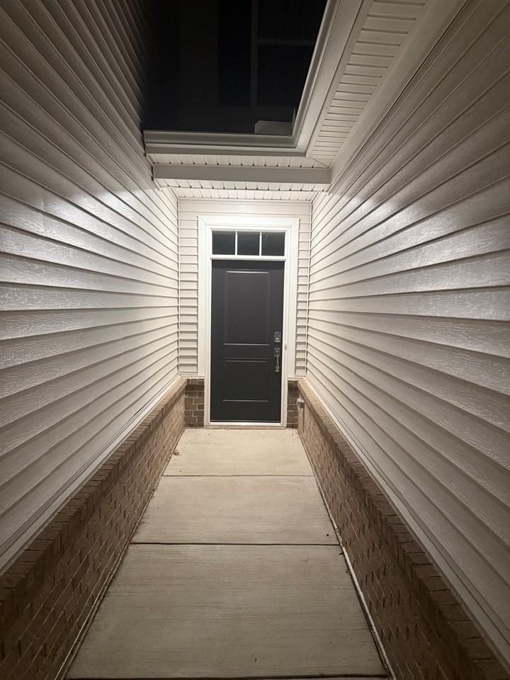 1904 Salt Springs Dr - Photo 4 of 41
