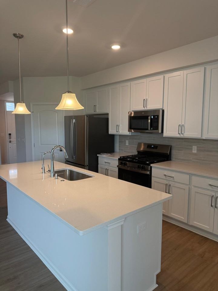 1904 Salt Springs Dr - Photo 6 of 41
