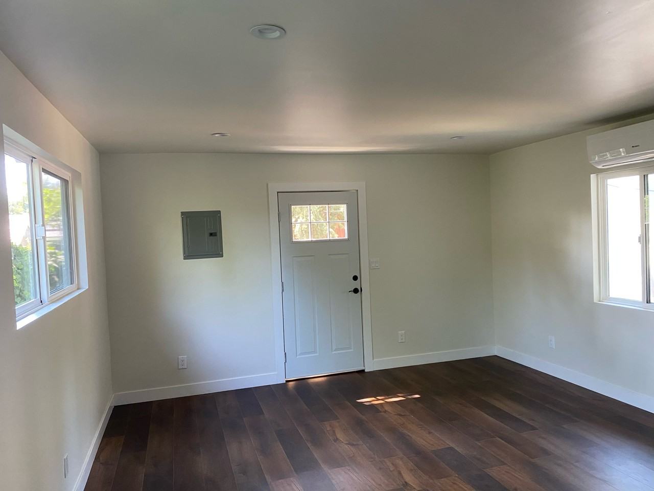 10907 Nestle Ave #NA - Photo 5 of 25