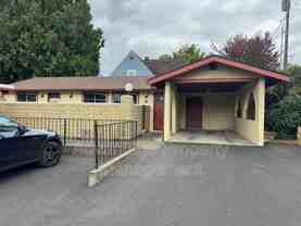 625 Nw 29th St - Photo 1 of 1