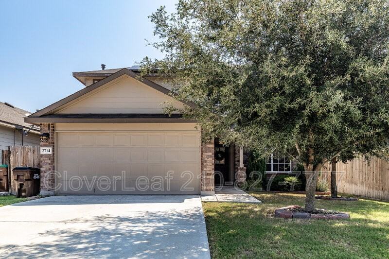 2714 Lake Horizon - Photo 2 of 48