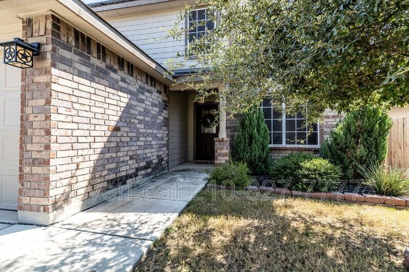 2714 Lake Horizon - Photo 4 of 48