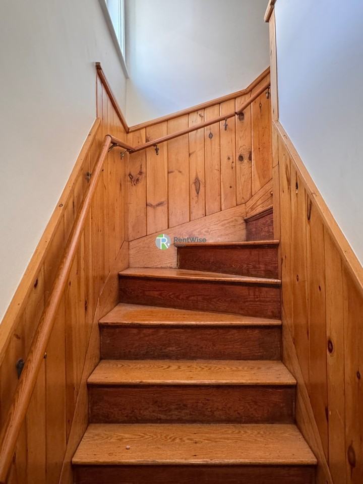 21 Berwick Rd - Photo 2 of 31
