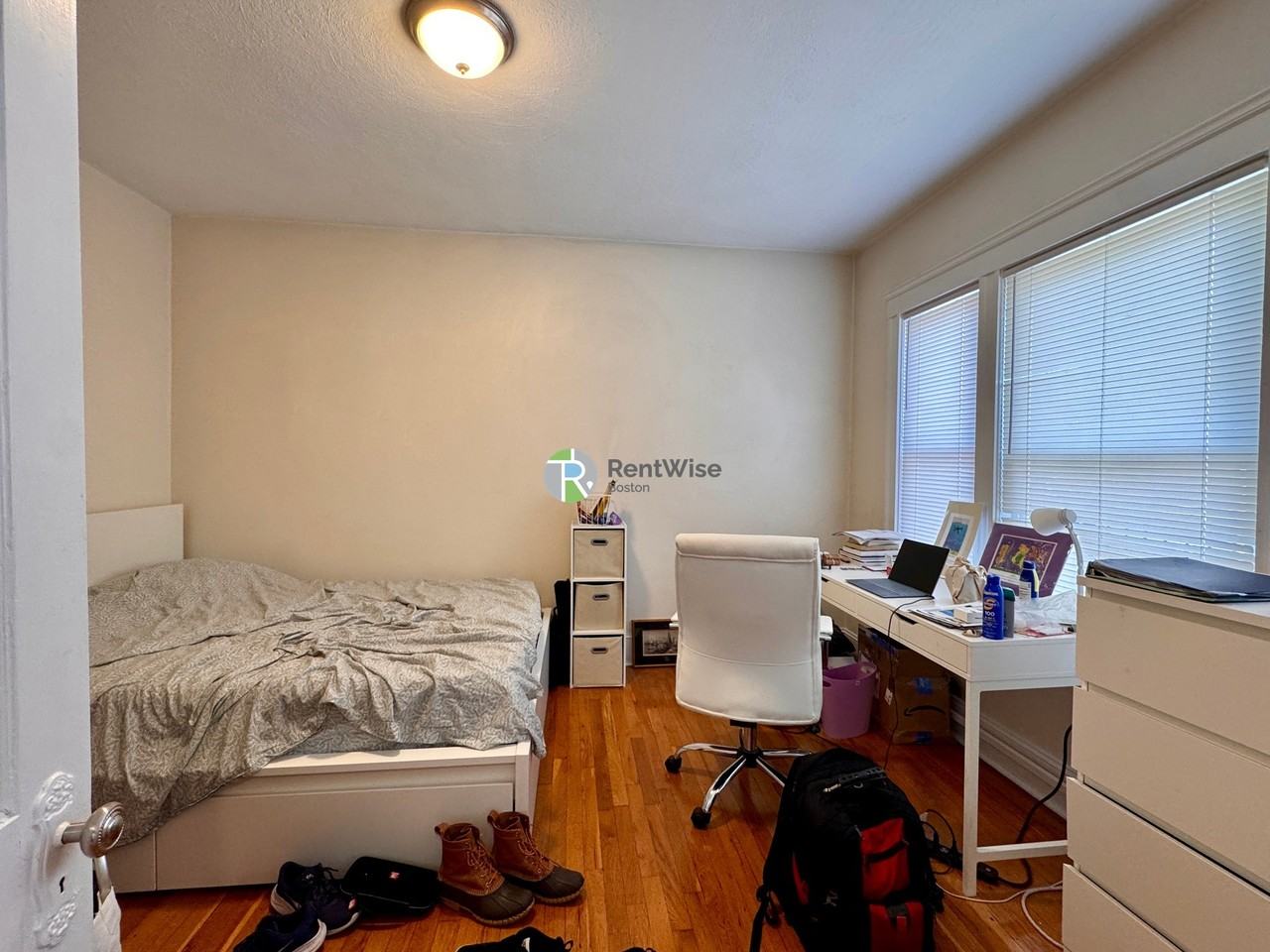 21 Berwick Rd - Photo 3 of 31