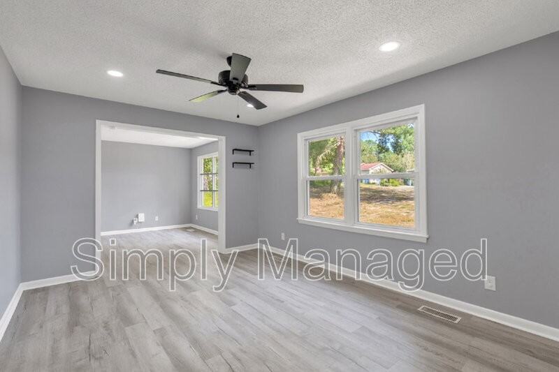 808 Darlington Dr - Photo 5 of 28