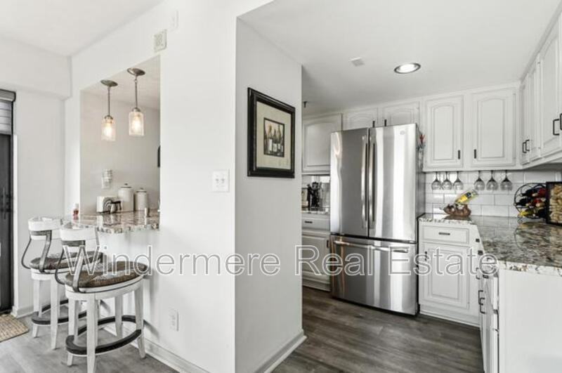 220 Broadway Ave S #220 - Photo 7 of 11