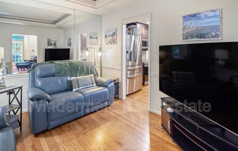 3008 13th Ave S #3008 - Photo 4 of 14