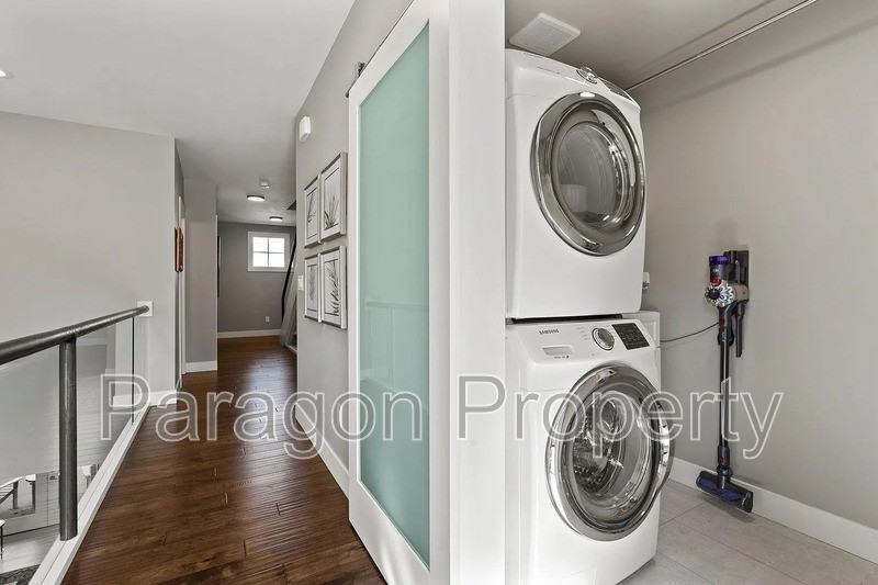 704 W 6th Ave #704 - Photo 7 of 12