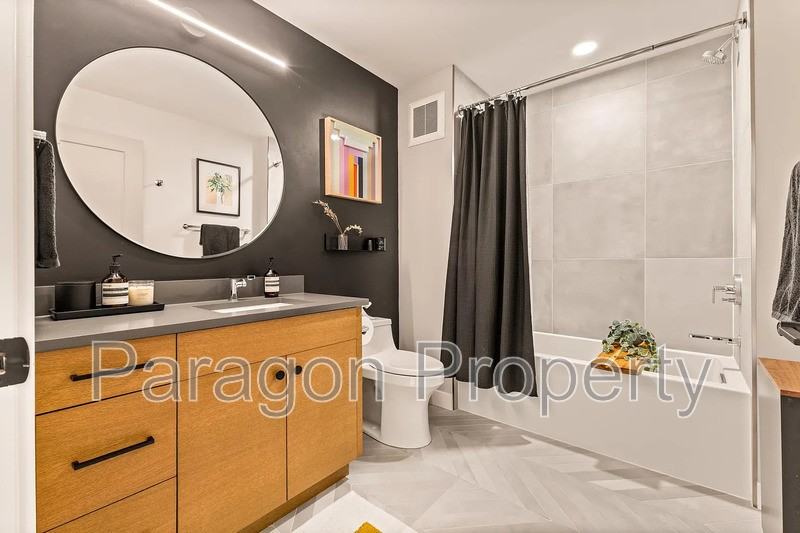 205 Park Ave #205 - Photo 6 of 8