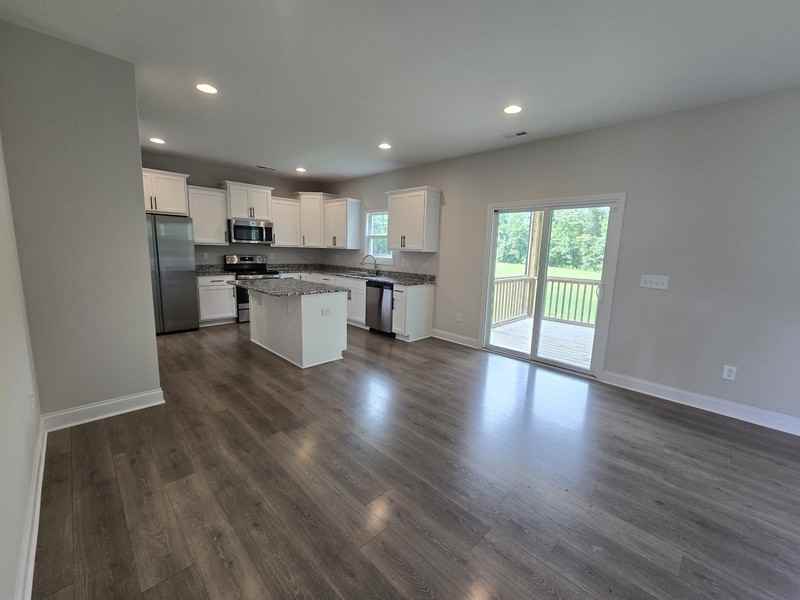 463 Jackson Pond Dr - Photo 7 of 50