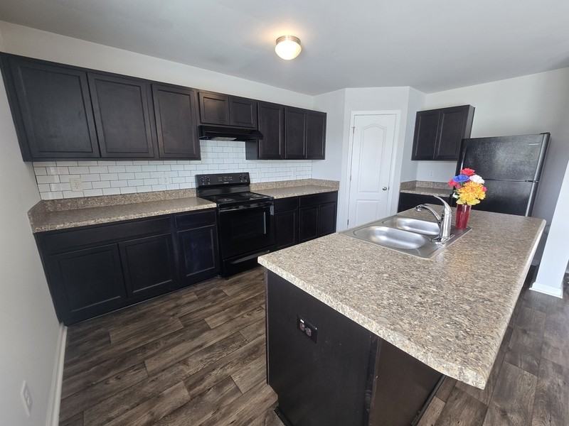 129 Maple Tree Ln - Photo 7 of 41