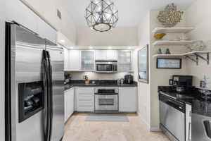 featured image of 235 Ne 1st Ave #503