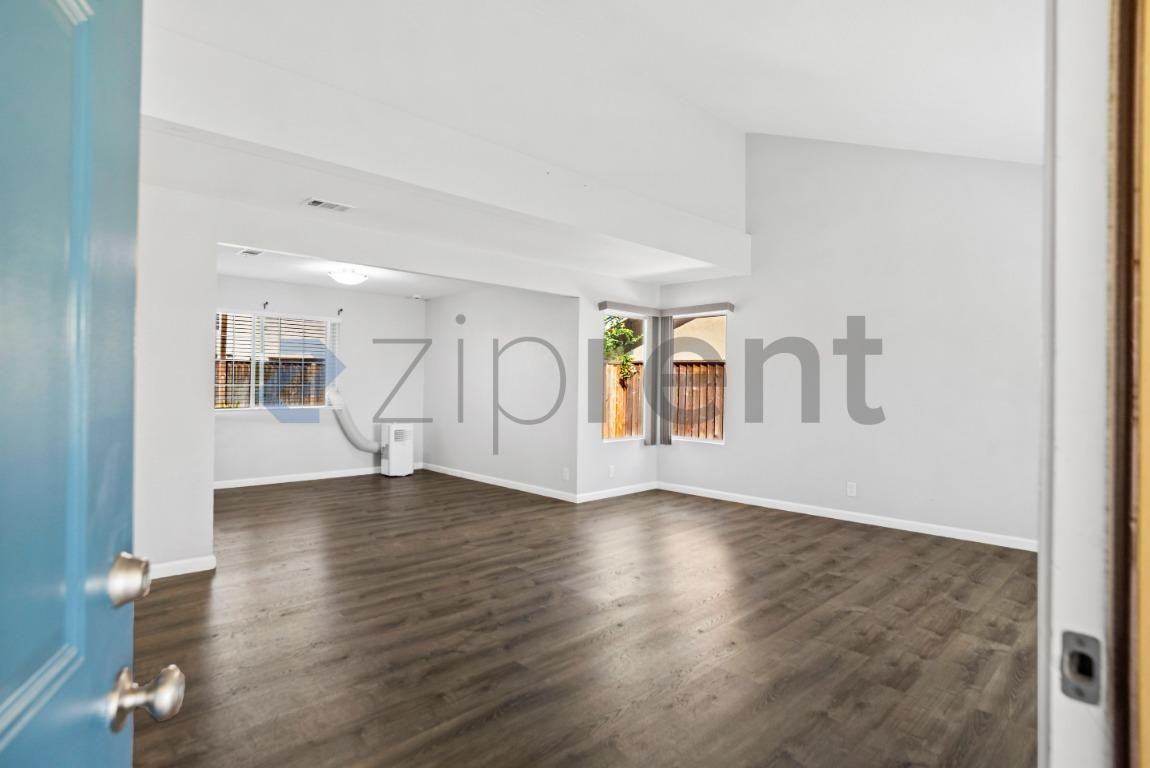 2896 Tuers Rd - Photo 6 of 35