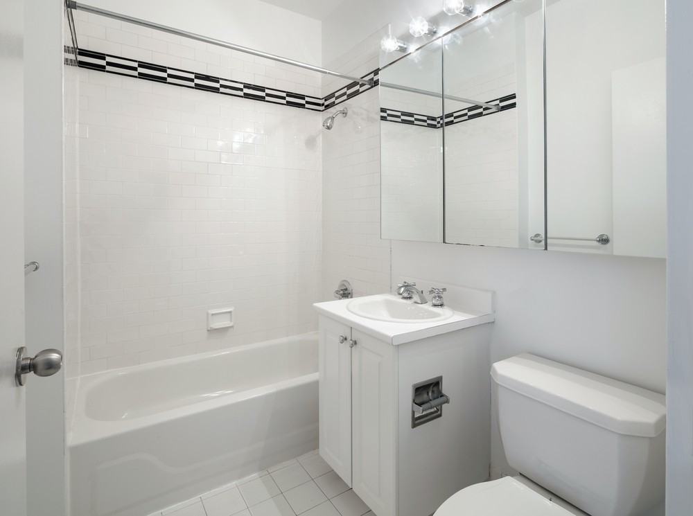 West St #26L - Photo 4 of 4