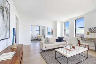 Pine St #5107 - Photo 1 of 1