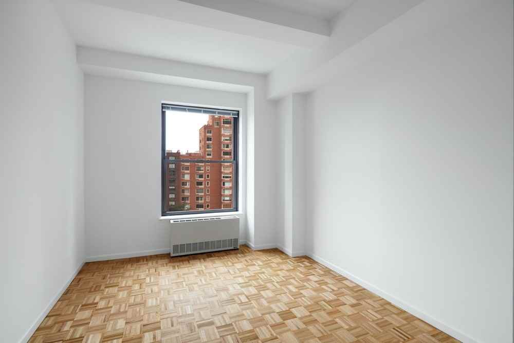 West St #6L - Photo 3 of 6