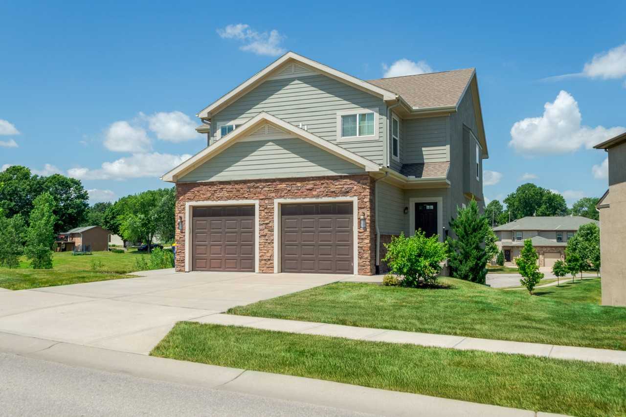Prairie Pines Townhomes - Photo 2 of 50