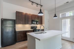 featured image of 931 Fletcher Ave