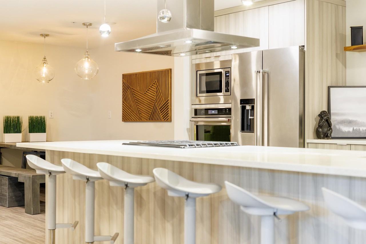 Lyfe Apartments - Photo 5 of 21