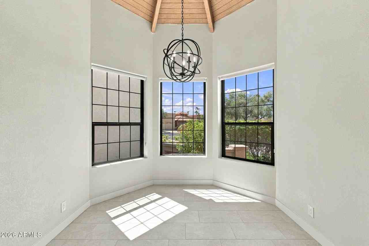 10484 E Fanfol Ln - Photo 4 of 22