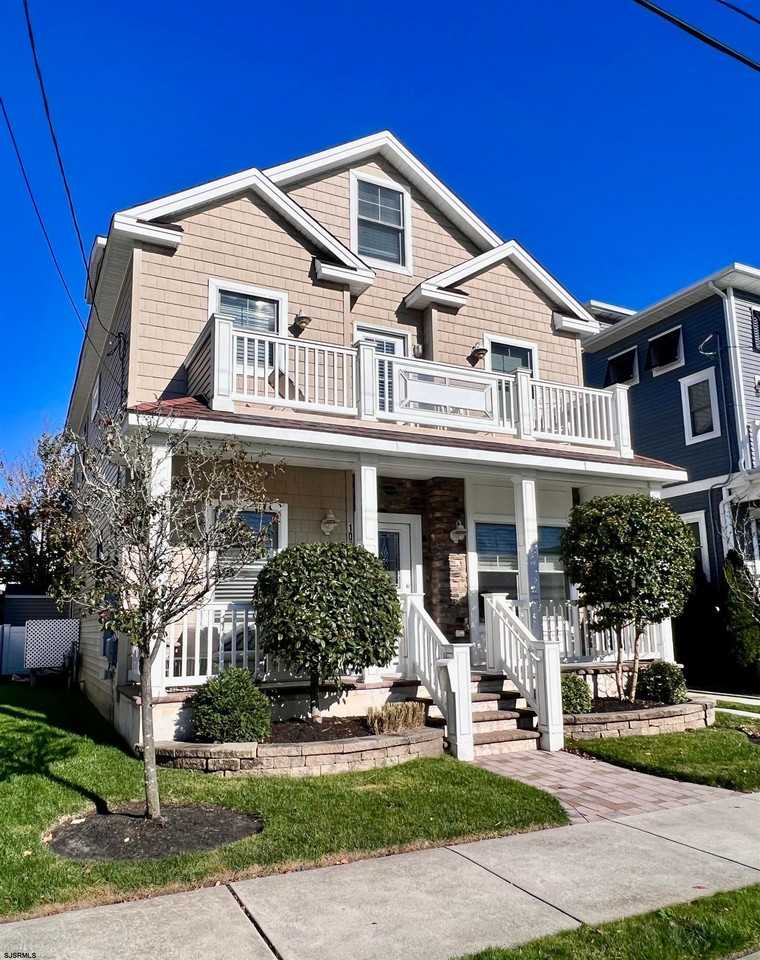 107 N Douglas Ave - Photo 2 of 38
