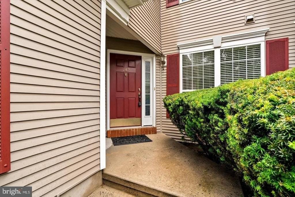139 Coburn Rd - Photo 3 of 33