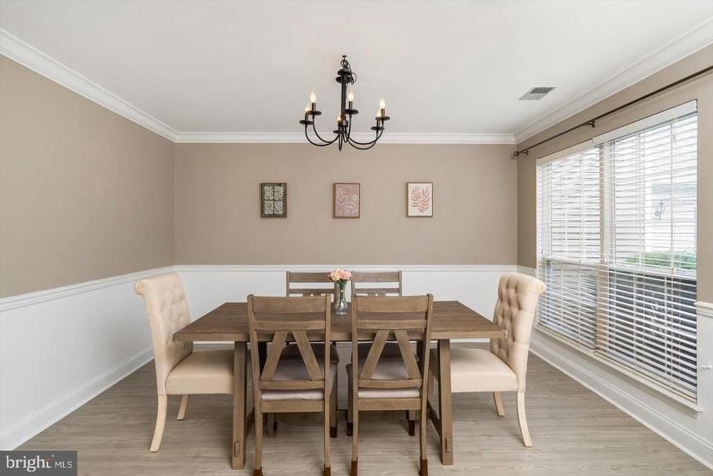 139 Coburn Rd - Photo 5 of 33