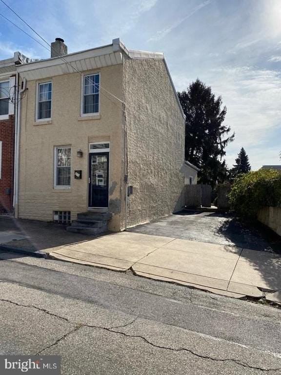 111 Hermit St