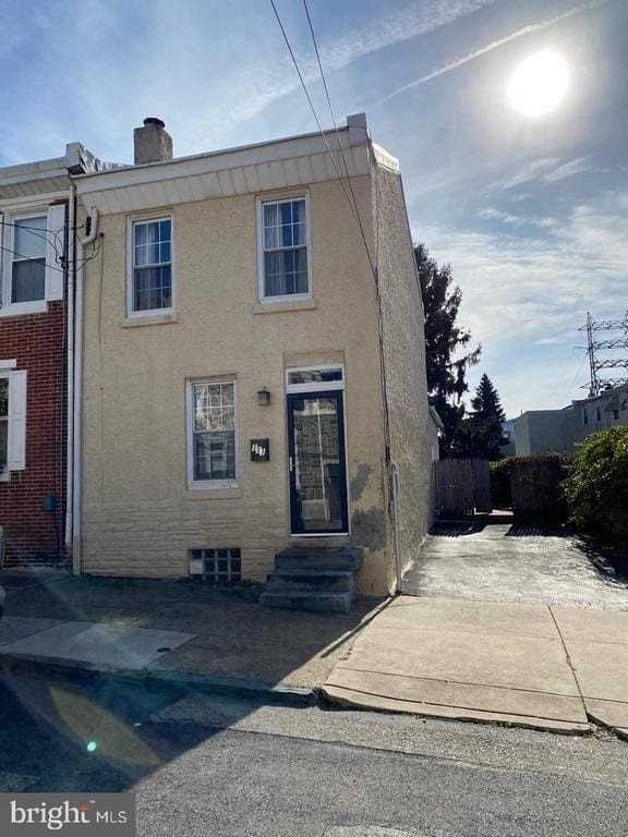 111 Hermit St - Photo 2 of 27