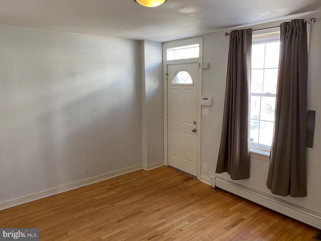 111 Hermit St - Photo 4 of 27