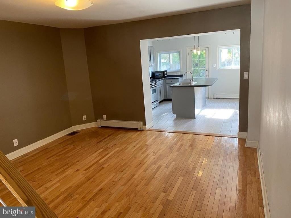 111 Hermit St - Photo 7 of 27