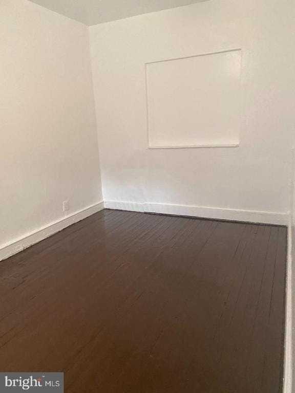 925 S 12th St - Photo 4 of 7