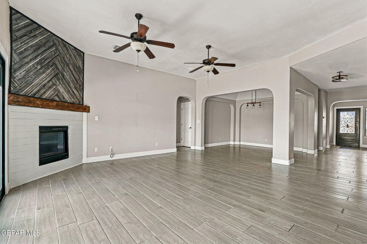 14420 Navajo Point Dr - Photo 7 of 39