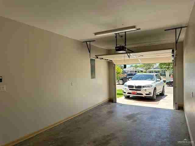 3820 W Daffodil Ave - Photo 3 of 23