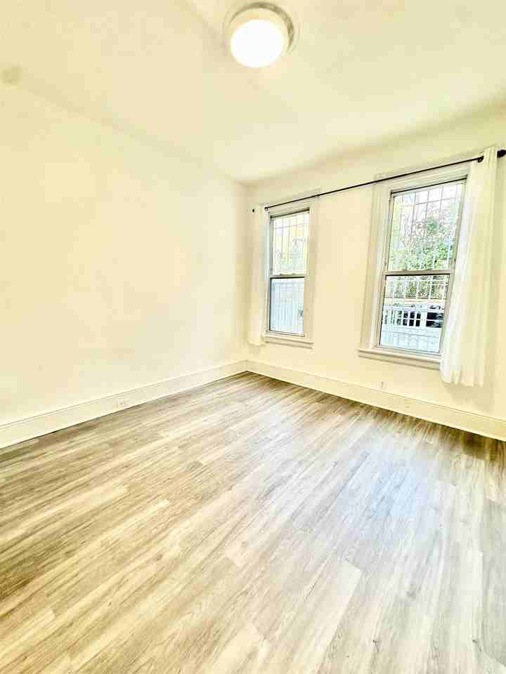 356 Liberty Ave #2 - Photo 7 of 23