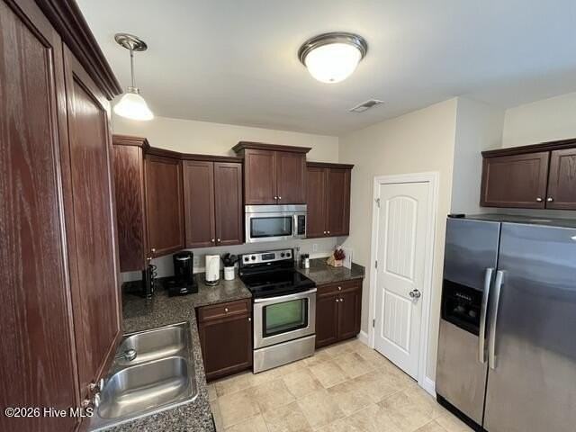 102 Parrot Landing Dr - Photo 4 of 6