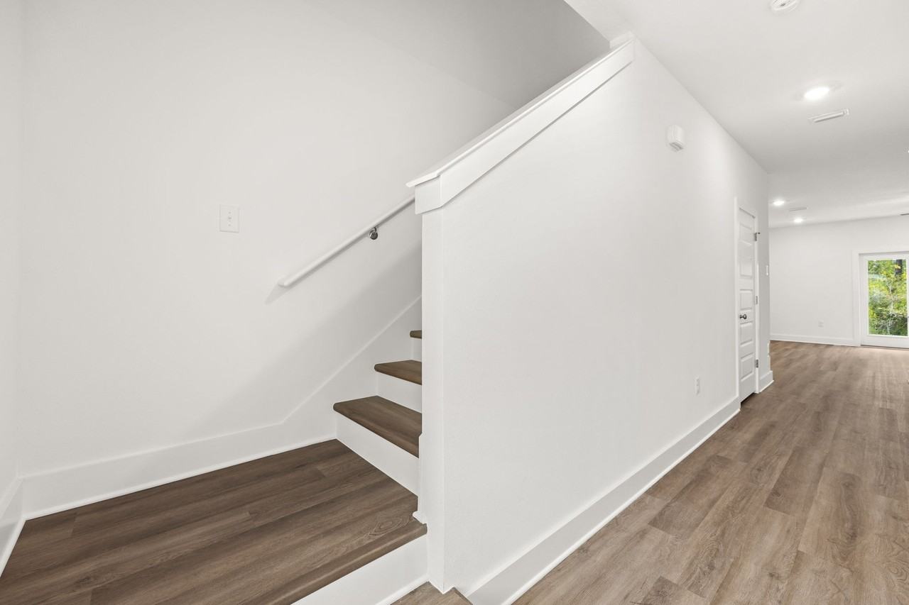 188 Ellery Ln #1 - Photo 4 of 35