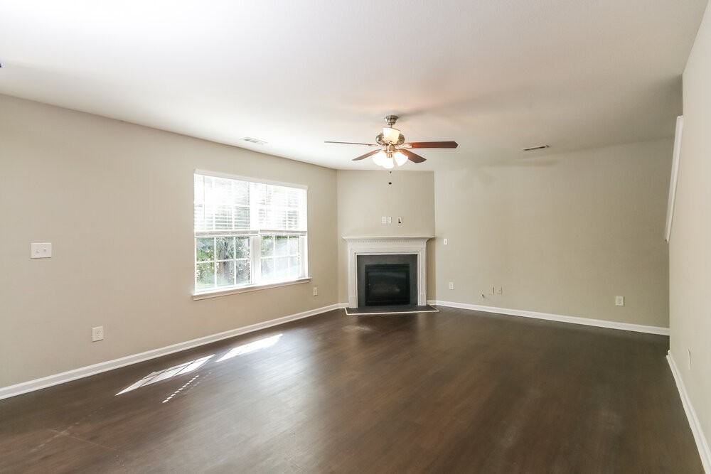 4420 Eglinton Toll Ct - Photo 4 of 17