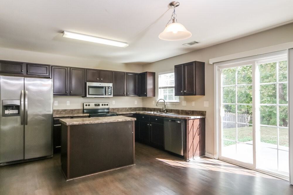 4420 Eglinton Toll Ct - Photo 7 of 17