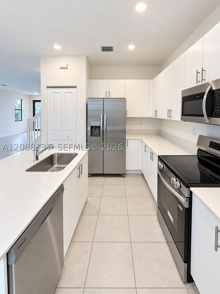 23185 Sw 117th Path #0 - Photo 6 of 22