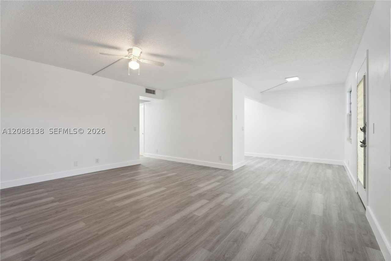 1301 Sw 134th Way #213B - Photo 5 of 13