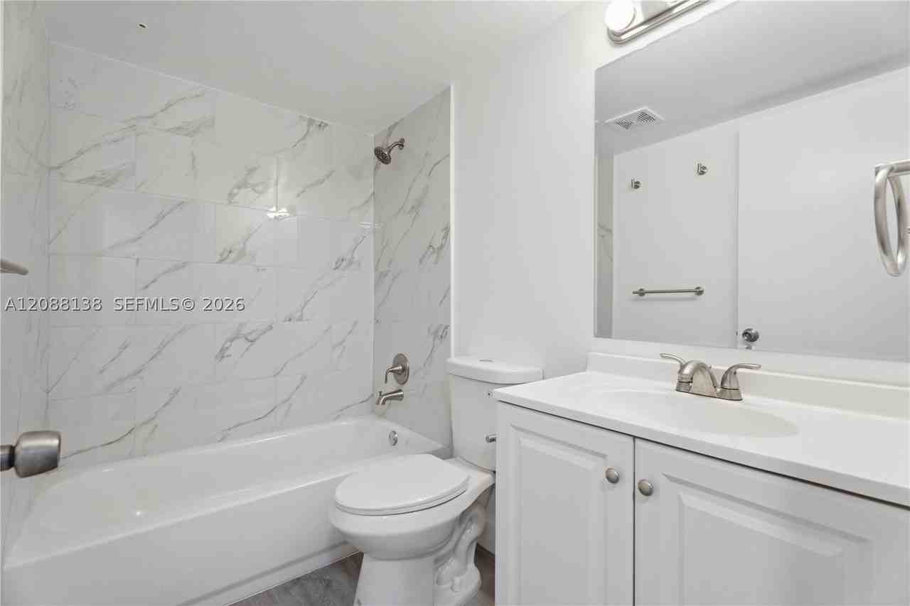 1301 Sw 134th Way #213B - Photo 7 of 13