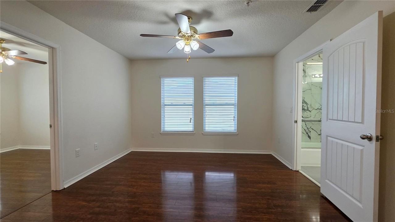4860 Nathan Hale Blvd - Photo 5 of 37