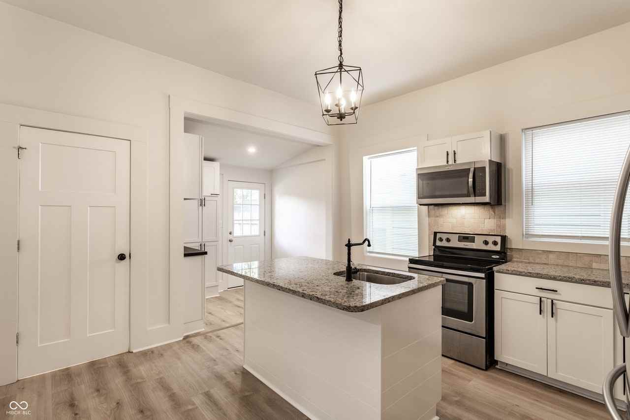 1624 Fletcher Ave - Photo 7 of 26