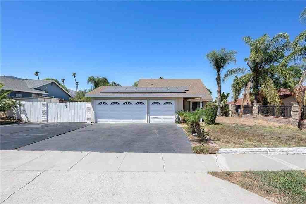 1604 Avenida Del Vis